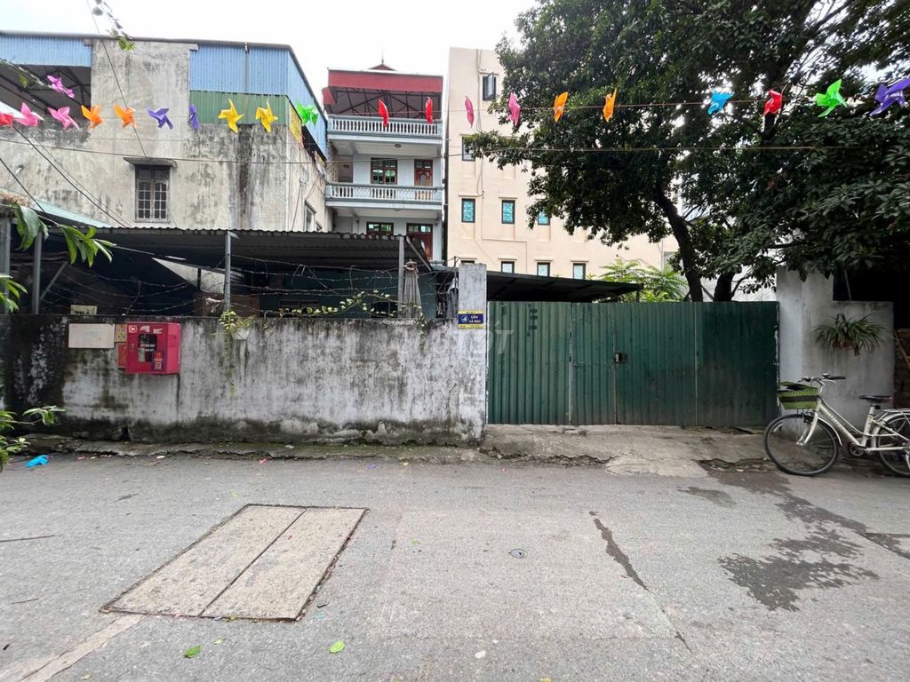 Bán đất ngõ 472 Lạc Long Quân 110m2 - MT10m - Sát Hồ tây - Ngõ ô tô