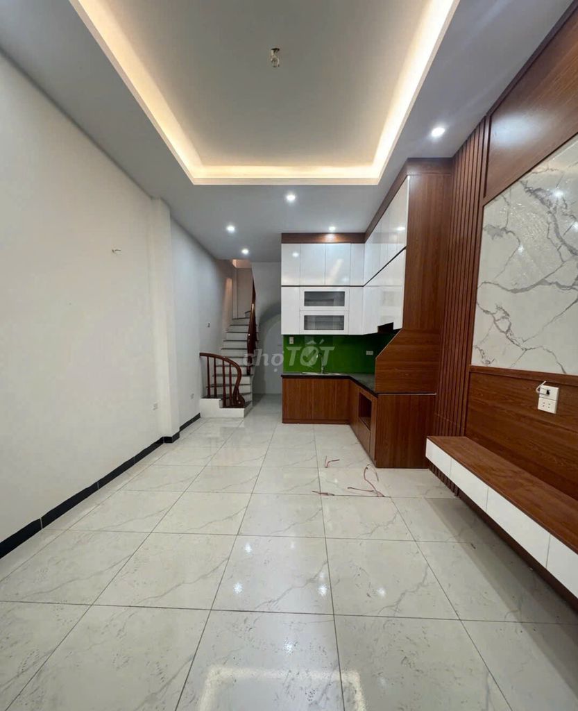Bán nhà 5T - thang máy Mậu Lương 30m2, ngõ đẹp, gần trường chợ, ở ngay