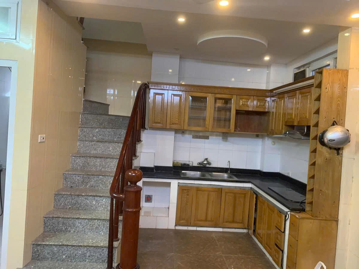 BÁN NHÀ KHÂM THIÊN – 6 TẦNG – CHỈ 5.2 TỶ
