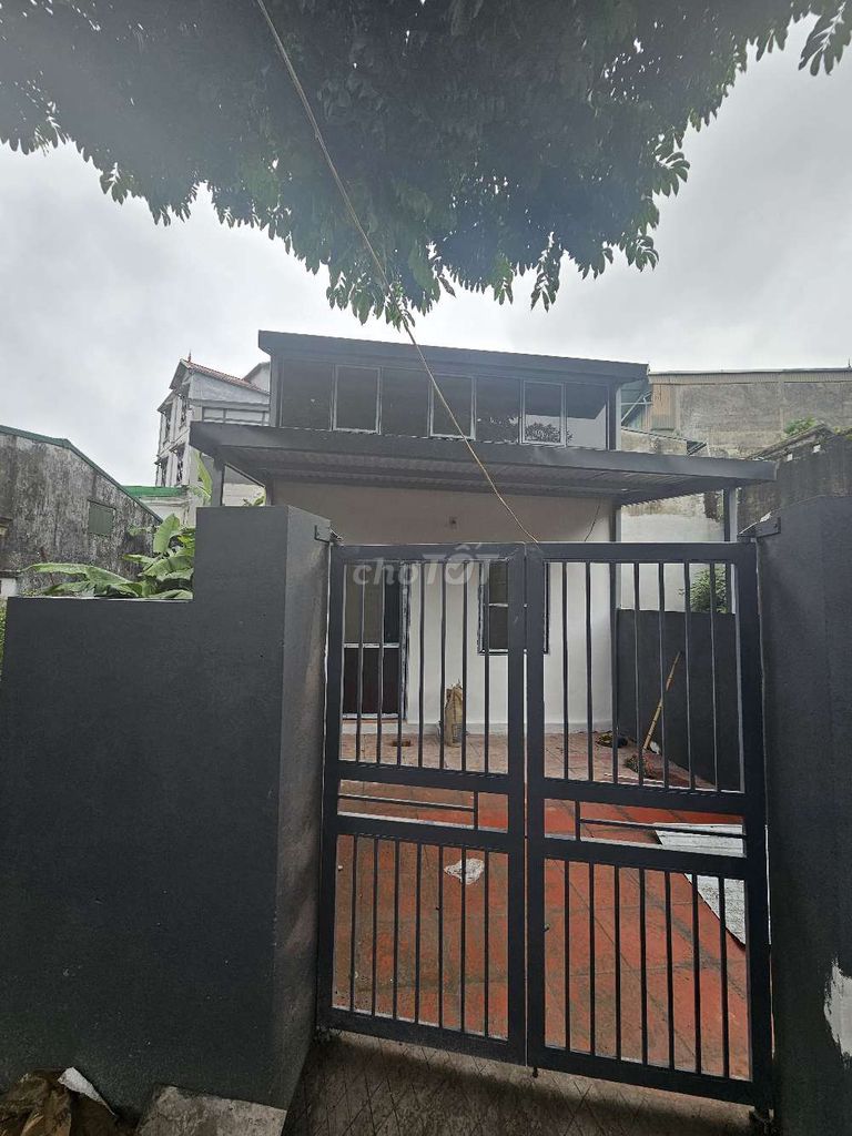 BÁN NHÀ TỔ 4 ĐỘC LẬP CỰ KHỐI
