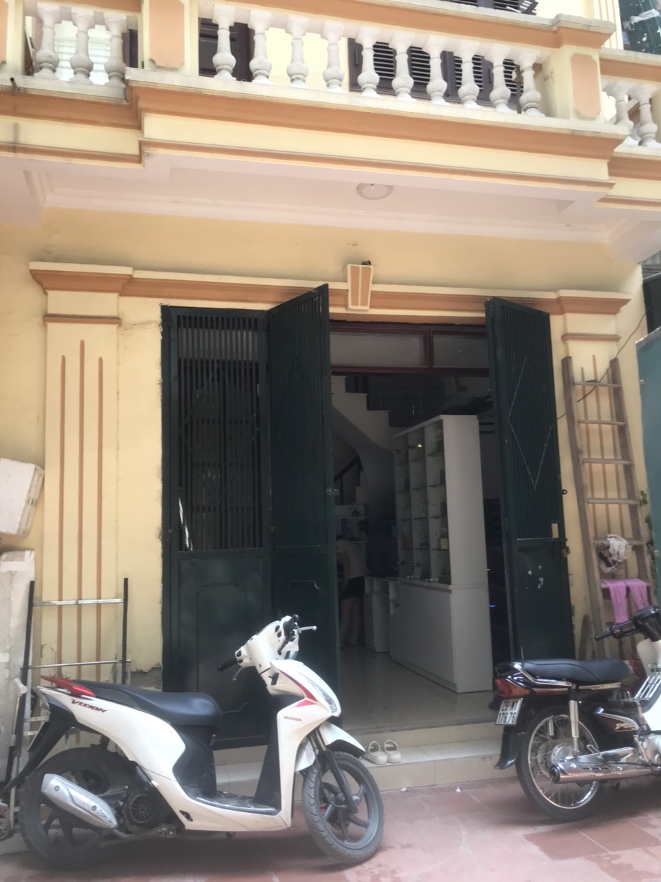 Chính chủ cần bán nhà tại số 9 ngỗ 202 Đường Trịnh Đình Cửu, Phường Định Công, Hoàng Mai, Hà Nội.