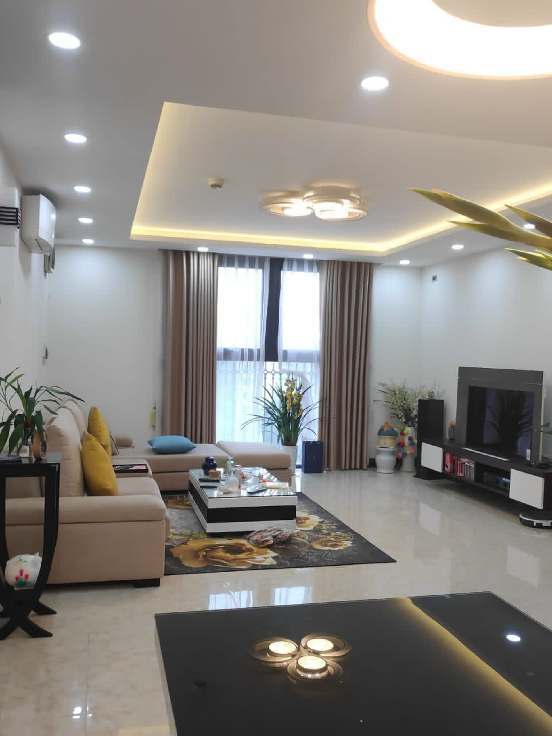 Chính chủ cho thuê căn hộ tại Dự án : Dlepondo”r, 36 Hoàng Cầu, chung cư Tân Hoàng Minh