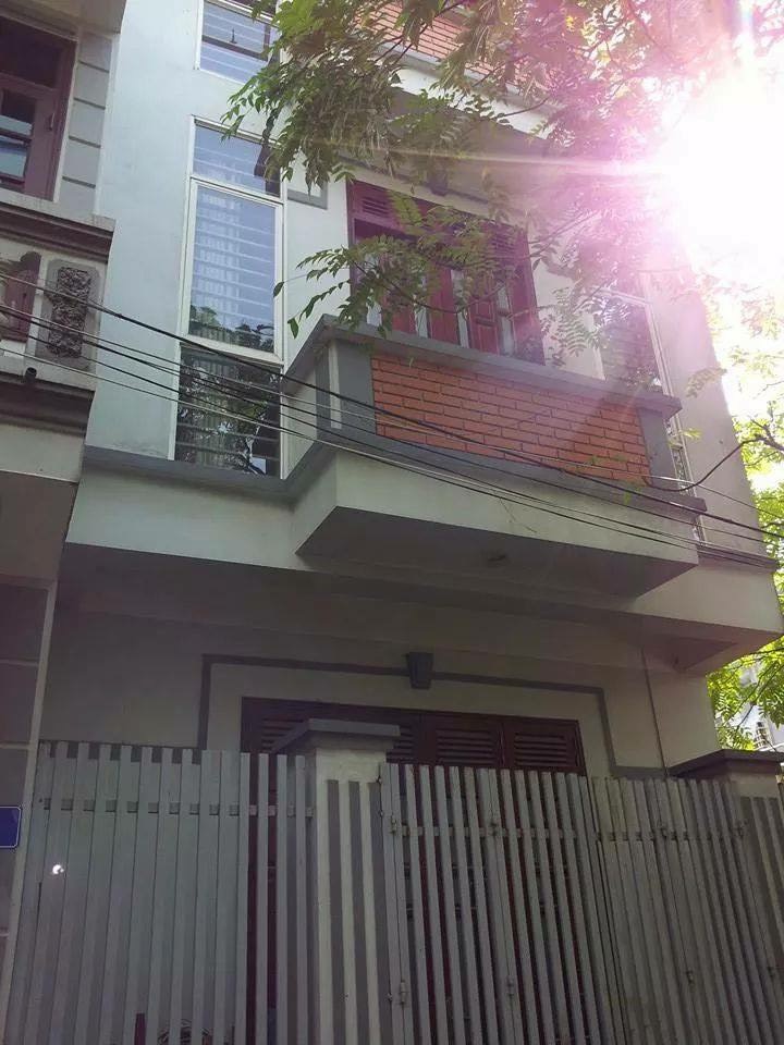 Chính chủ cho thuê nhà riêng tại Đường Tân Khai Lĩnh Nam, Hoàng Mai DT53m2x3 tầng Giá 6tr/th