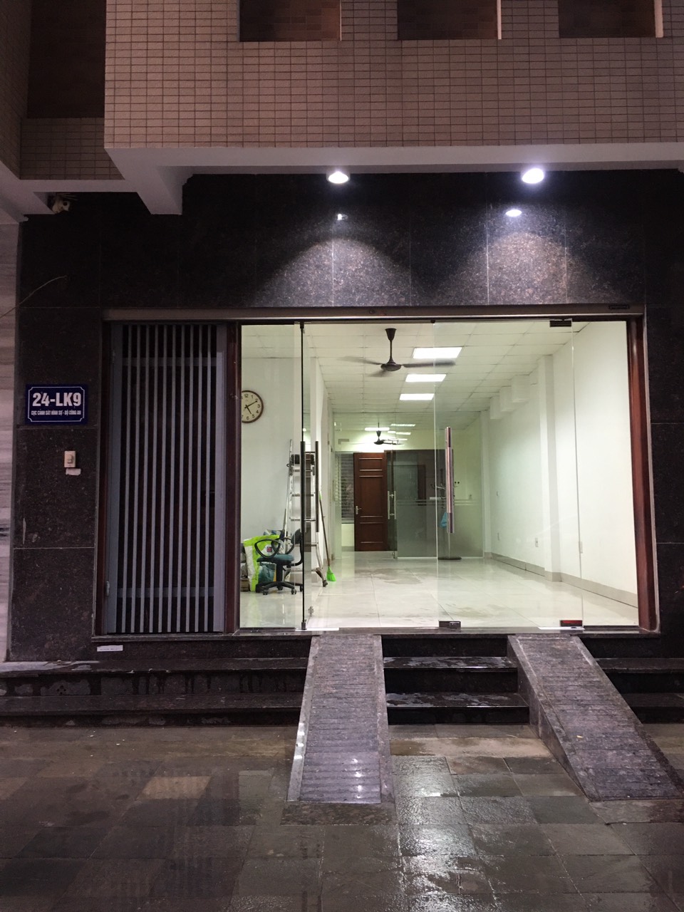 Cho thuê nhà 6T có thể vừa ở kết hợp làm VP sn 24, LK 9 khu TT cục CSHS bộ Công An, Thuộc KĐT mới Vạn Phúc, Hà Đông.