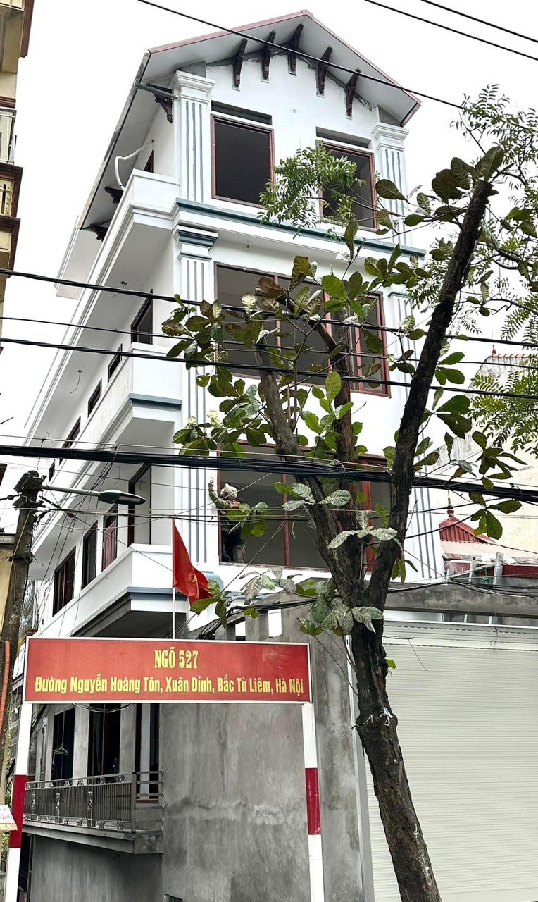 Cho thuê nhà mới xây, số 529/Nguyễn Hoàng Tôn, chính chủ, 2 mặt tiền