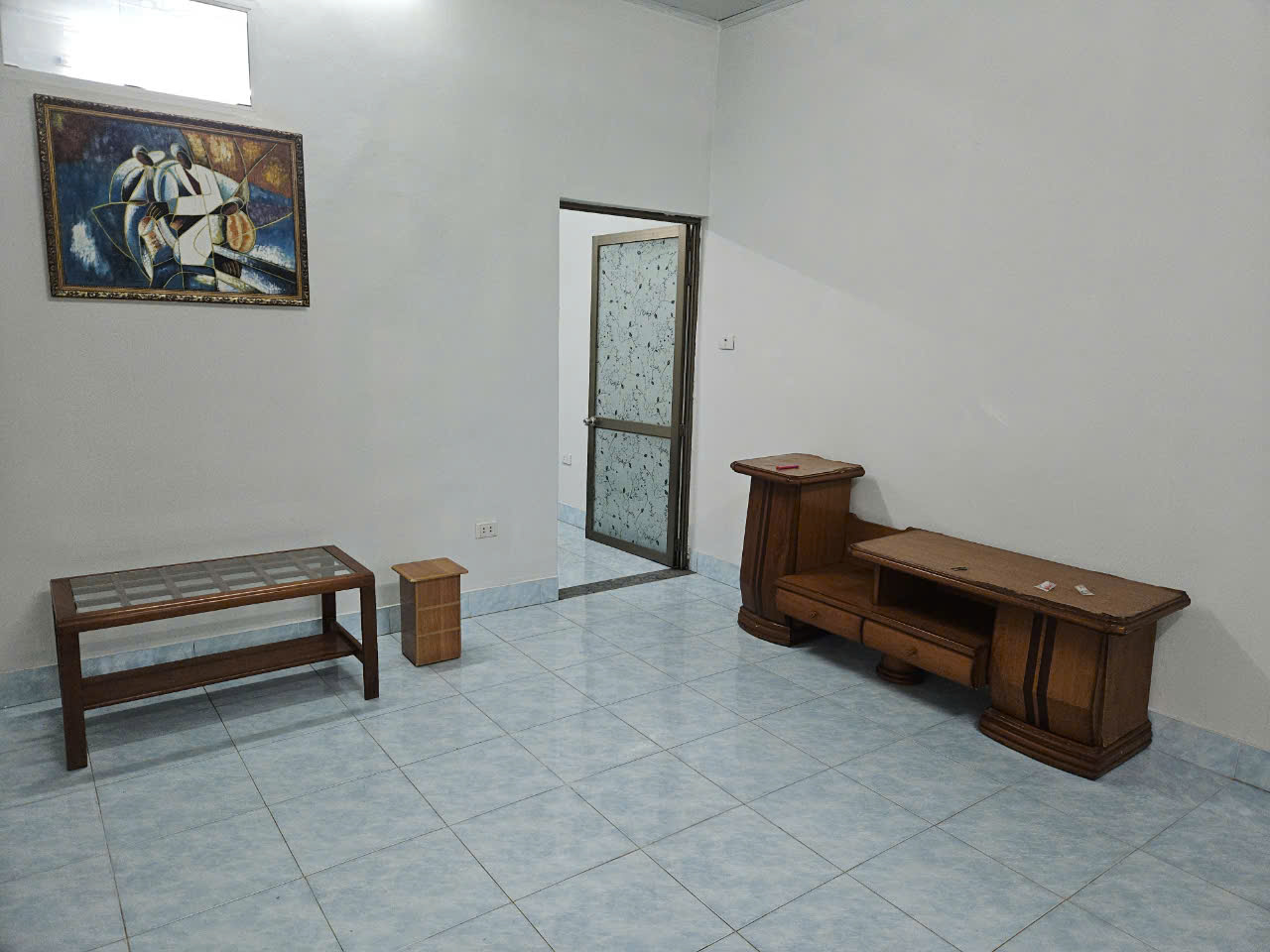 Cho thuê nhà riêng 2 căn chính chủ tại tầng 2 số 8 khu C5b TT Quỳnh Mai, phường Quỳnh Mai, quận Hai Bà Trưng, TP Hà Nội
