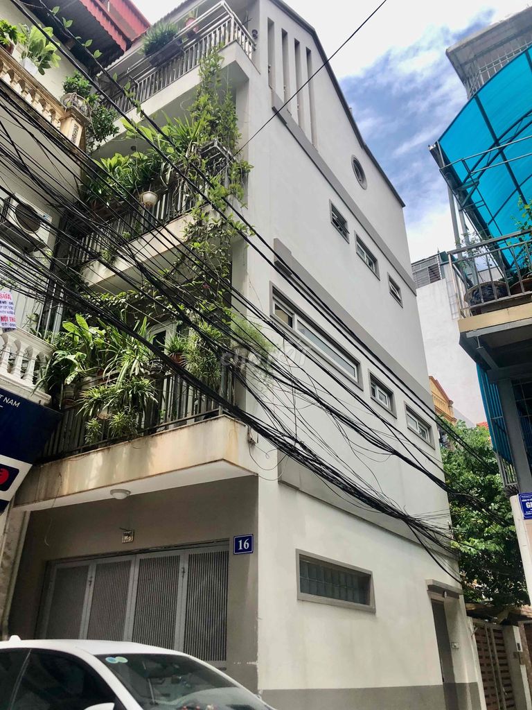 Nhà phố Vương Thừa Vũ, 80,2m2, phân lô, lô góc, gara ô tô 7 chỗ